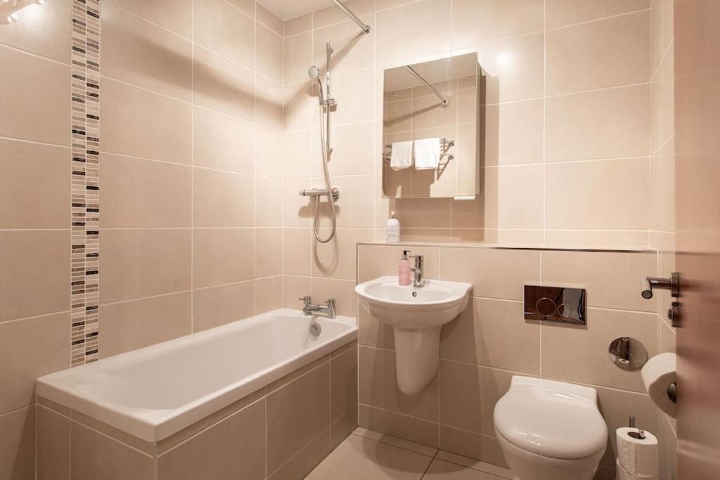 Best City Centre Luxurious Home Free Parking Belfast Extérieur photo